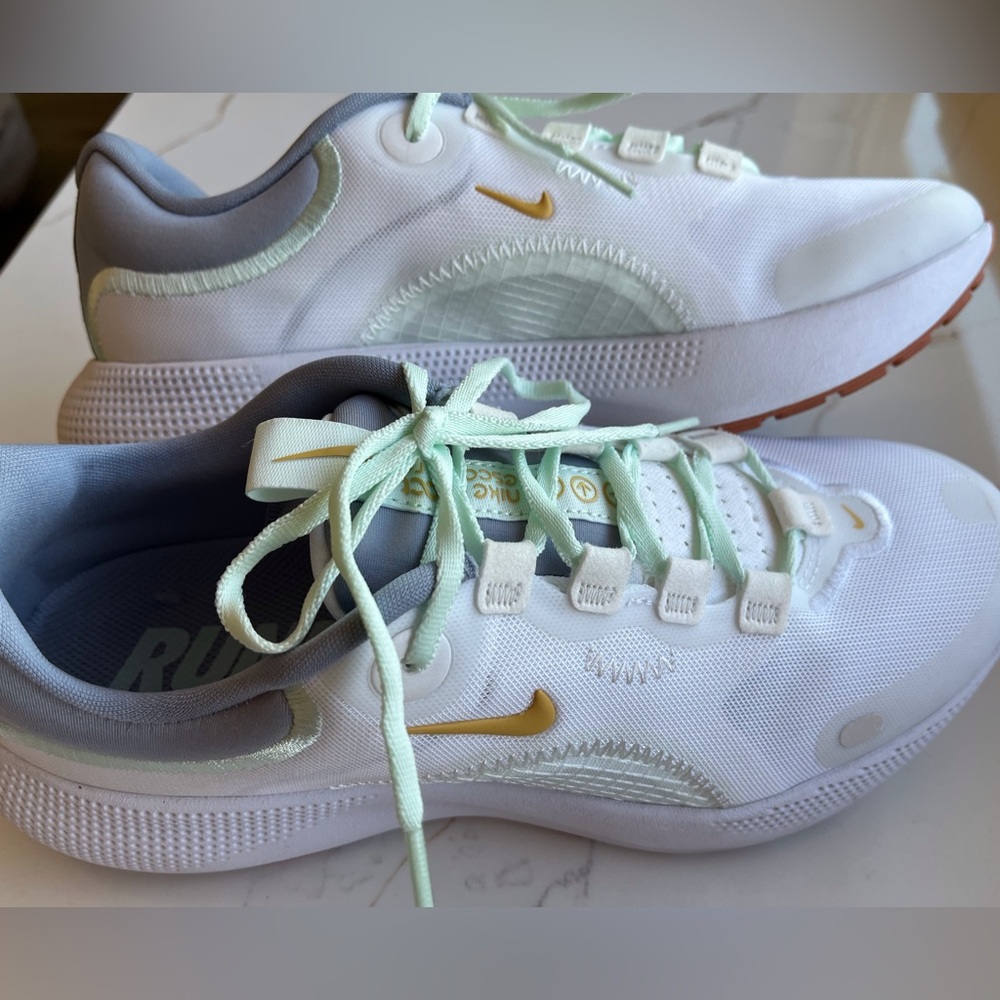 Women’s Nike React Escape RN Running Shoes